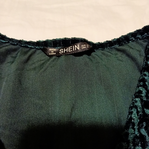 Shein Green Velvet Dress - Picture 4 of 5